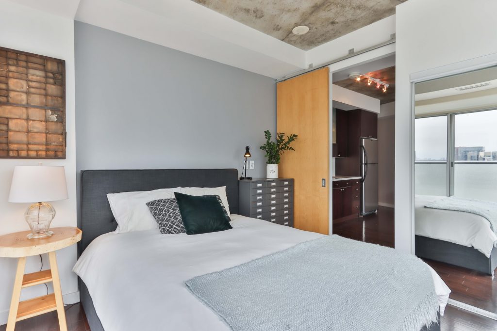 modern resort style bedroom